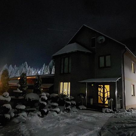 Садиба Квітка Карпат Ruska Mokra Exterior foto