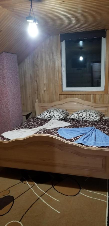 Садиба Квітка Карпат Ruska Mokra Exterior foto