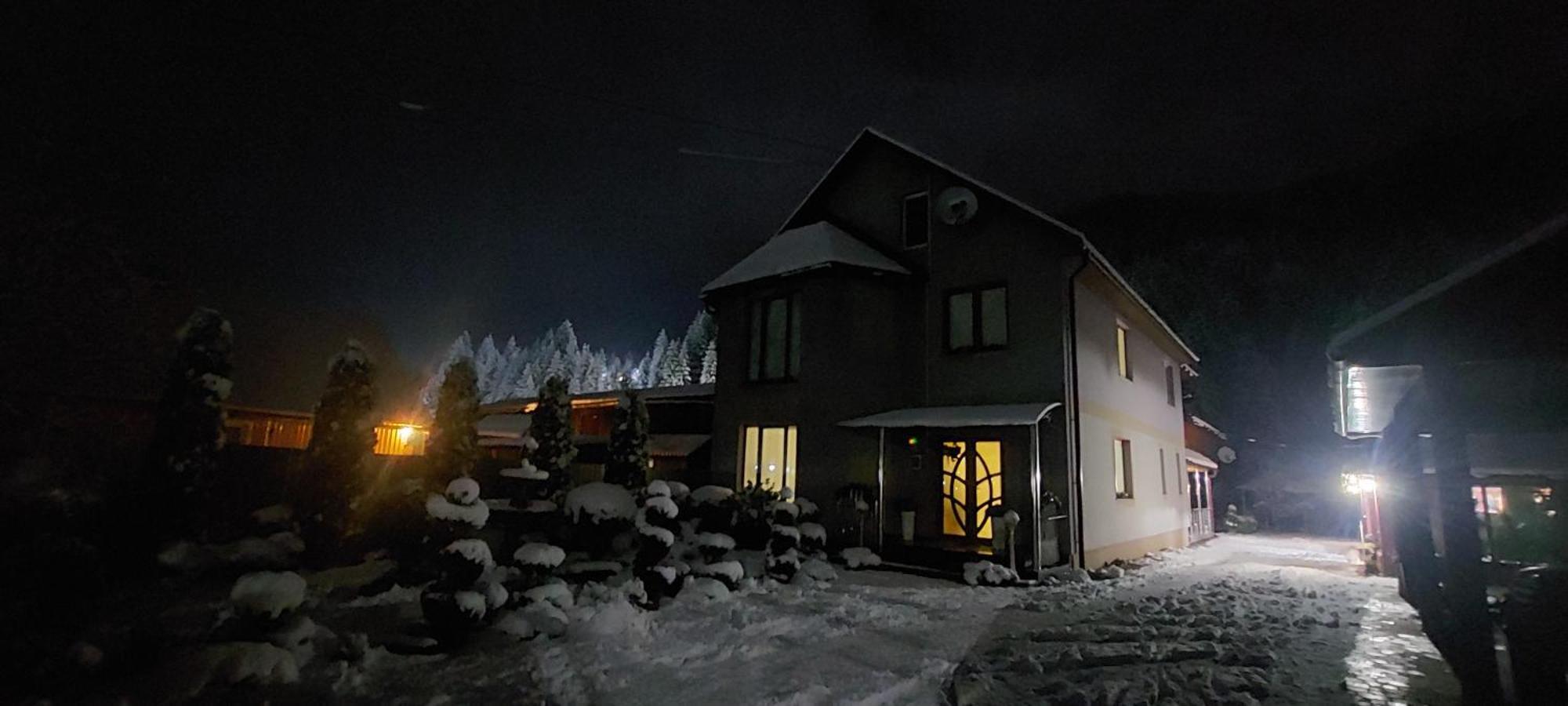 Садиба Квітка Карпат Ruska Mokra Exterior foto